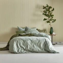 Ariana Euro Pillowcase -Kas Australia Ariana Bedlinen LifestyleWEB 11eb2165 1a2f 41c4 a48b f91118f65aa7