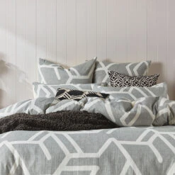 Bala Quilt Cover Set 10 Bala Quilt Cover Set -Kas Australia Bala Bedlinen Lifestyle CloseUpWEB