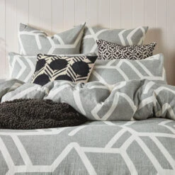 Bala Quilt Cover Set 11 Bala Quilt Cover Set -Kas Australia Bala Bedlinen Lifestyle CloseUp 2WEB