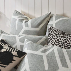 Bala Quilt Cover Set 14 Bala Quilt Cover Set -Kas Australia Bala Bedlinen Lifestyle Pillowcases CloseUpWEB