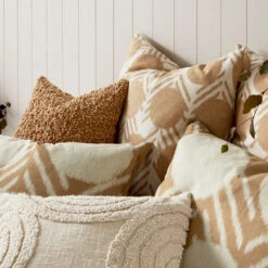 Decker Quilt Cover Set -Kas Australia Decker Bedlinen Lifestyle CloseUp 4WEB