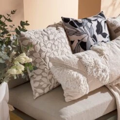 Quill Cushion -Kas Australia ED40 Cushions Lifestyle 5 CloseUp 1WEB a86ef1da 702e 4dbe a7e0 34316b0955fd