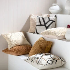 Quinn Cushion -Kas Australia ED43 Cushions Lifestyle 14WEB 47eb80c3 4a08 41b7 b902 fcf6f3015fa4
