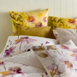 Eve Quilt Cover Set -Kas Australia Eve Bedlinen Lifestyle CloseUp 3WEB