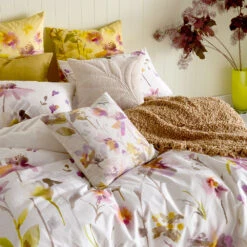 Eve Quilt Cover Set -Kas Australia Eve Bedlinen Lifestyle Portrait 2WEB