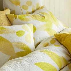 Ghost Quilt Cover Set -Kas Australia Ghost Bedlinen Lifestyle CloseUp 4WEB