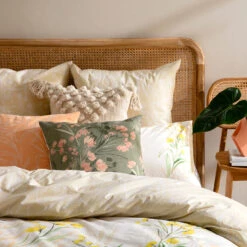 Goldie Quilt Cover Set -Kas Australia Goldie Bedlinen Lifestyle 3 WEB