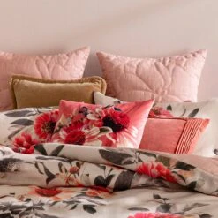 Jude Quilt Cover Set -Kas Australia Jude Bedlinen Lifestyle 4WEB