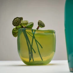 Enigma Medium Vase Leaf -Kas Australia KAS 04 LIFESTYLE 0285 WEB