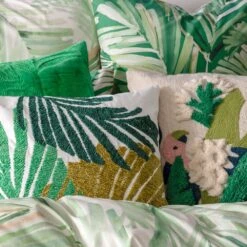 Oliana Cushion -Kas Australia Oliana Bedlinen Lifestyle CushionDetailWEB